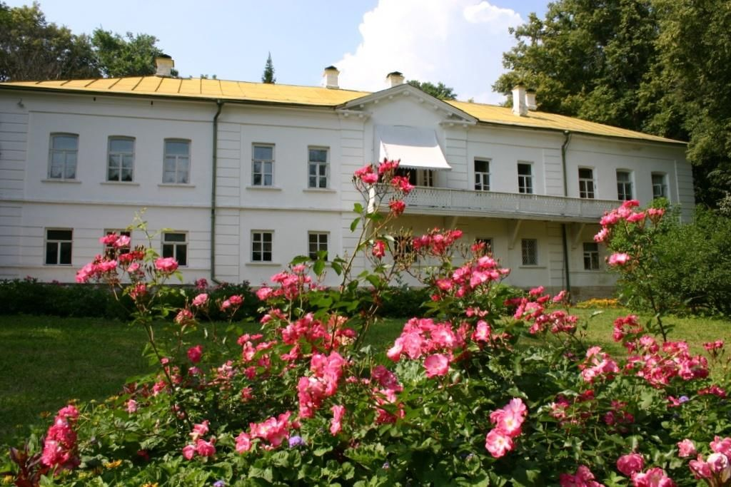 Музей-усадьба Л.Н. Толстого "Ясная Поляна"