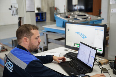    Работа промышленного дизайнера на предприятии Альфа Автоматив © Пресс-служба Департамента инвестиционной и промышленной политики Москвы