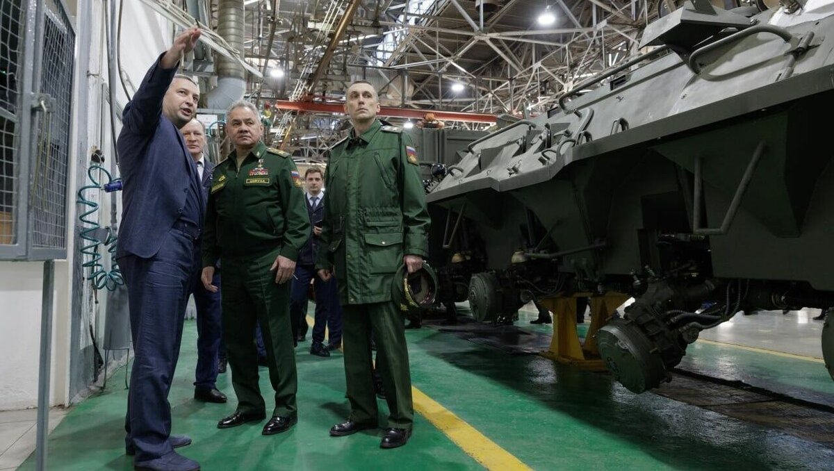     Глава Минобороны РФ Сергей Шойгу проверил работу нижегородских предприятий ОПК 6 апреля. Информацию об этом предоставили в пресс-службе ведомства.