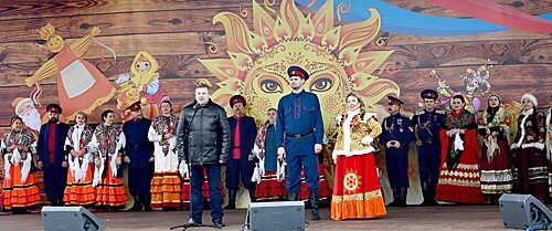 Здравы будьте, гости славной станицы Старочеркасской! / ФОТО Юлии Фроловой