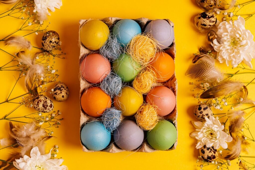 Что делать, если испортились пасхальные яйца и куличи? - Православный журнал «Фома»