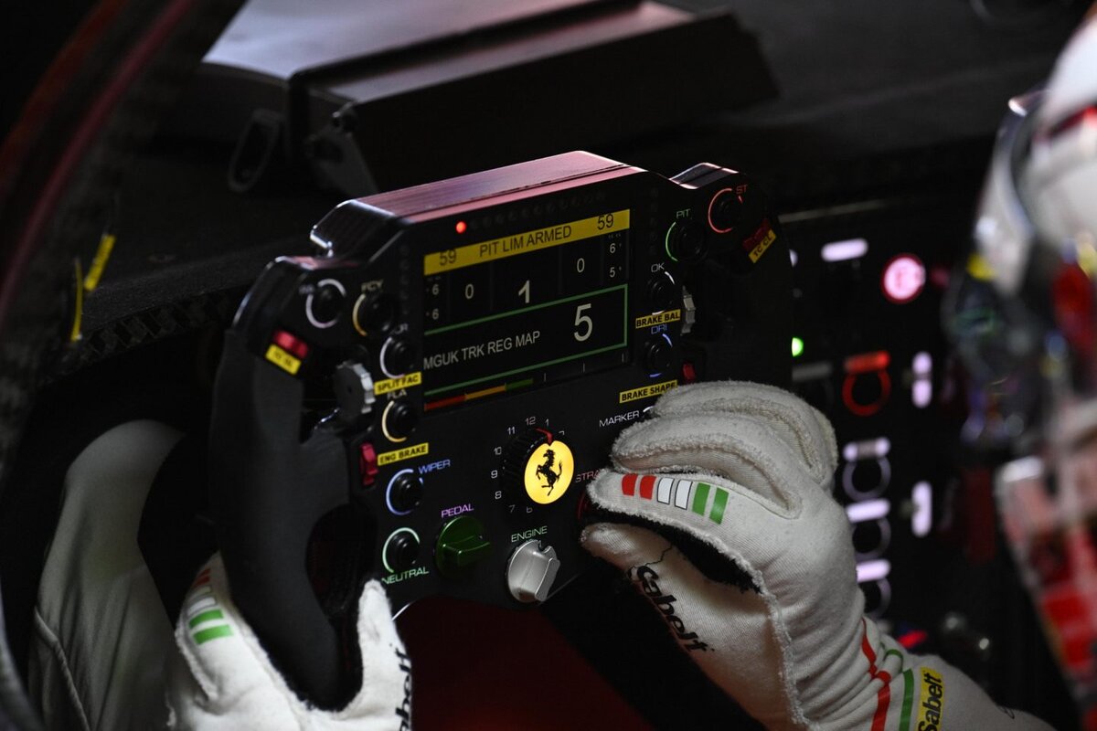    Руль прототипа Ferrari 499PФото: Ferrari