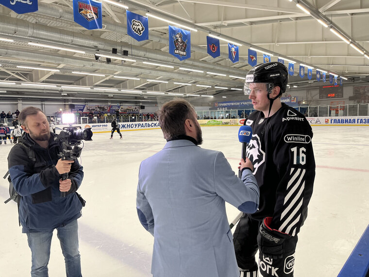    Мастер-класс провели пять спортсменов основного состава «Трактора»