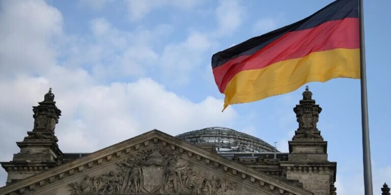 Фото: РИА «Новости» (https://cdnn21.img.ria.ru/images/07e5/09/1b/1751941766_0:182:3077:1913_1920x0_80_0_0_6a99213d0016bd7b52f74ab2981b1d1a.jpg.webp)