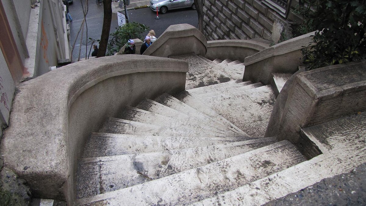 Лестница Камондо вид сверху. Фото из личного архива