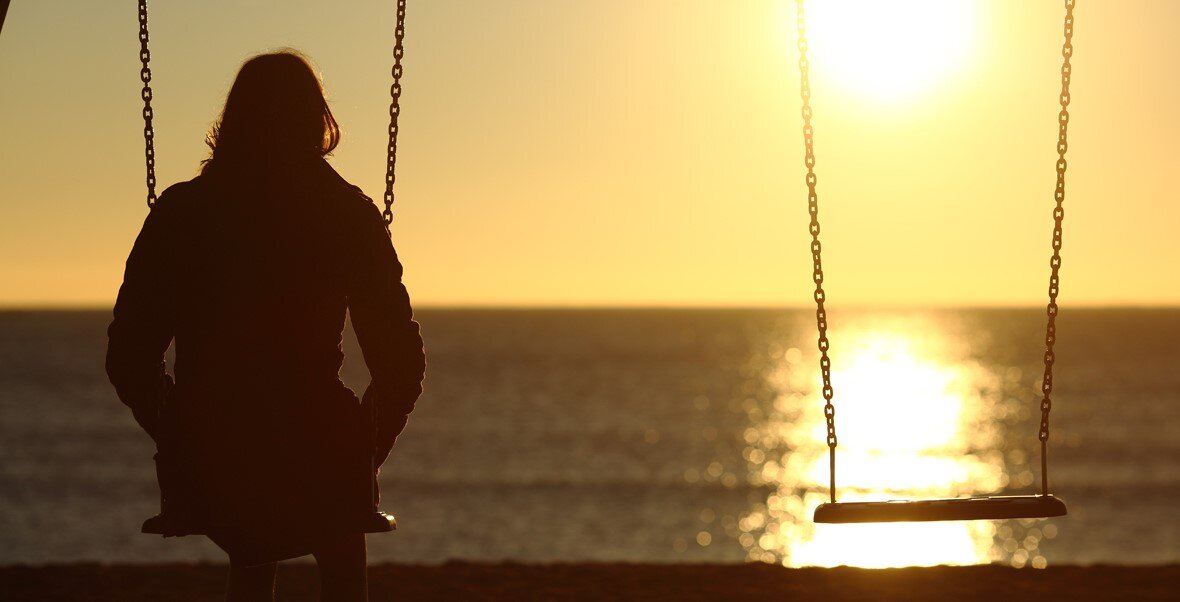 Эмоциональные качели в отношениях. Фото взято из открытого источника