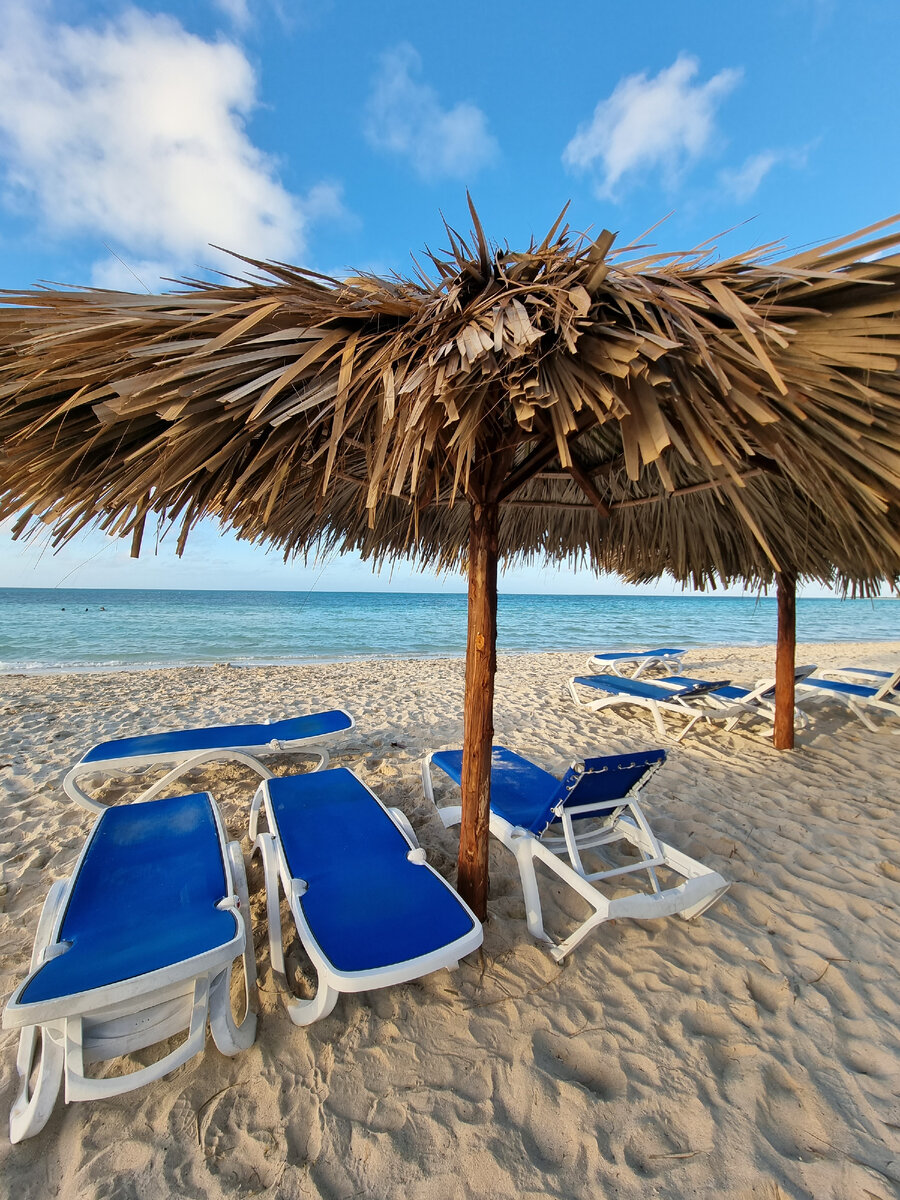 Чтоб праздник запоминался надо встречать его в разных точках земного шара.