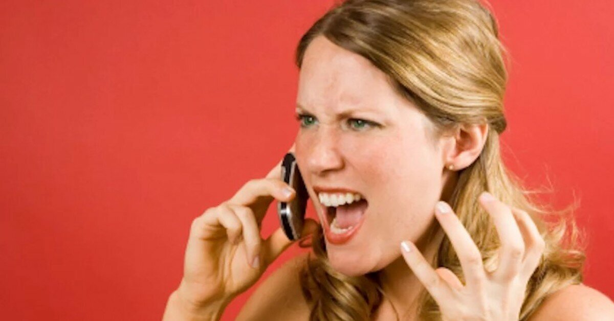 алло кабан. человек кричит. оператор колл центра и клиент. ссора пары. грустная девушка с телефоном.