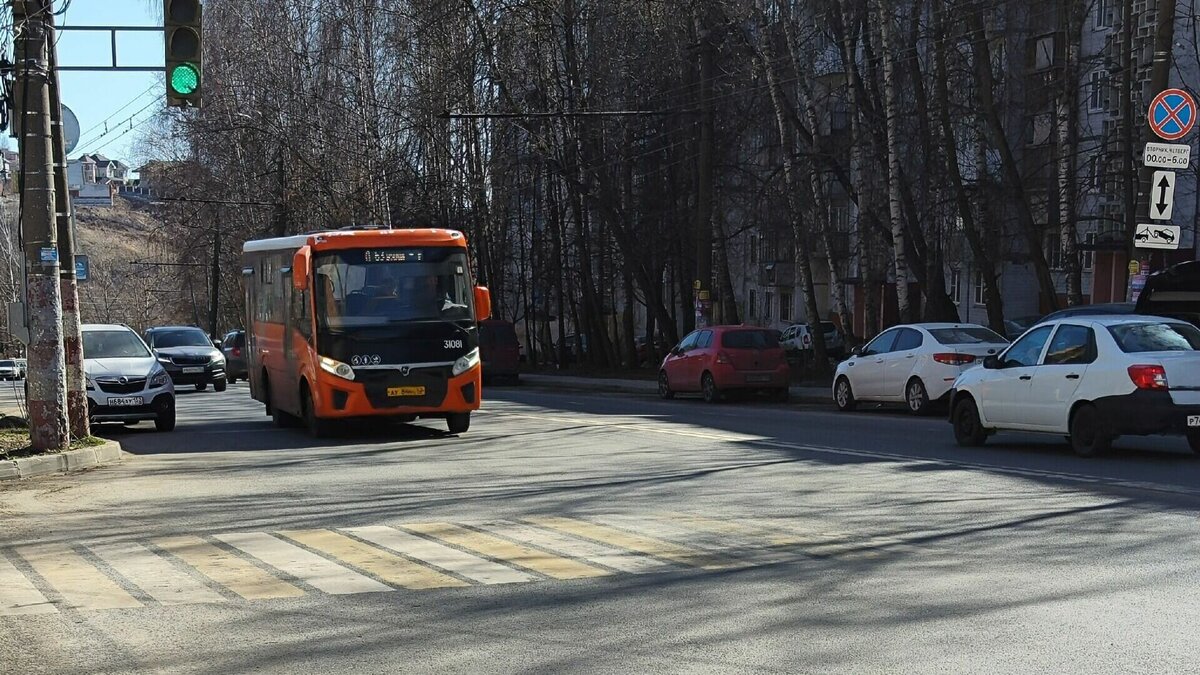     Информаторы остановок снова заработали в автобусах Т-59, Т-70, Т-88 и Т-91 в Нижнем Новгороде. Об этом сообщается в группе новой маршрутной сети нижегородской агломерации в соцсети «ВКонтакте».