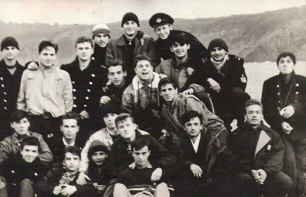 Студенты института водного транспорта имени Г. Я. Седова 