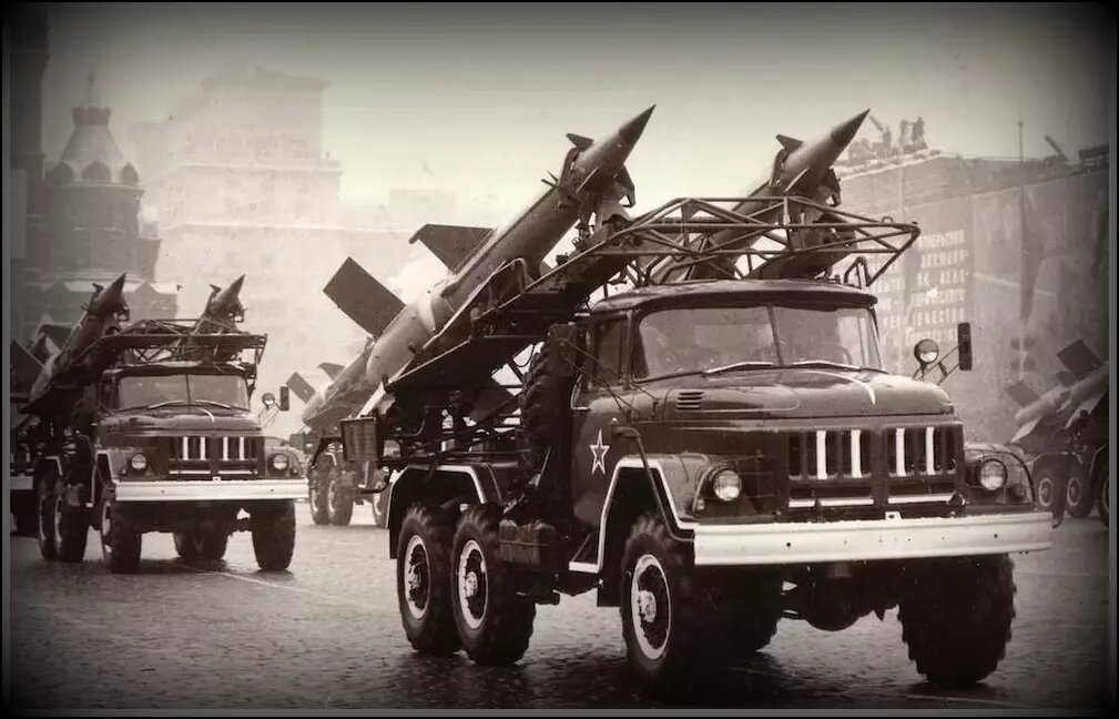 Фото из интернета. На Красной площади парадный расчёт в/ч 11281.