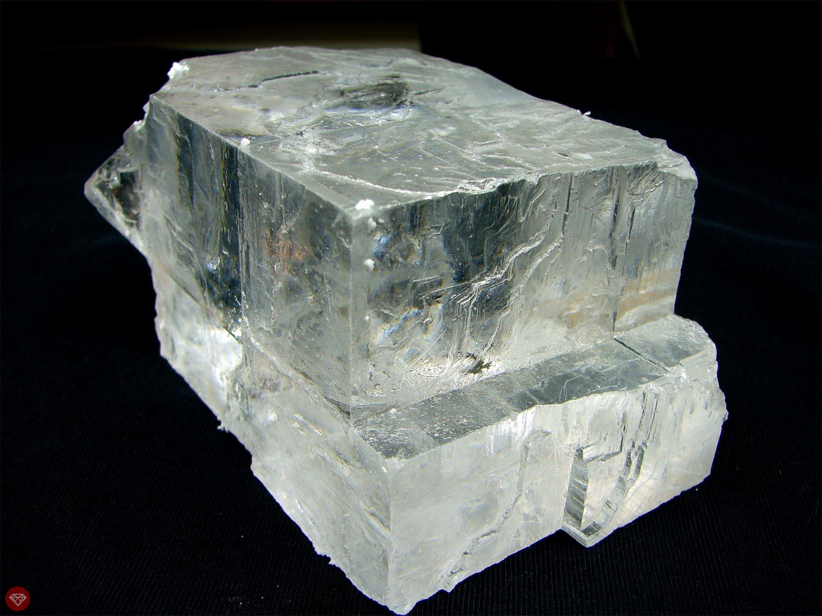 Галит минерал. Галит (Halite). Галит каменная соль. NACL – галит (каменная соль). Галит минерал необработанный.