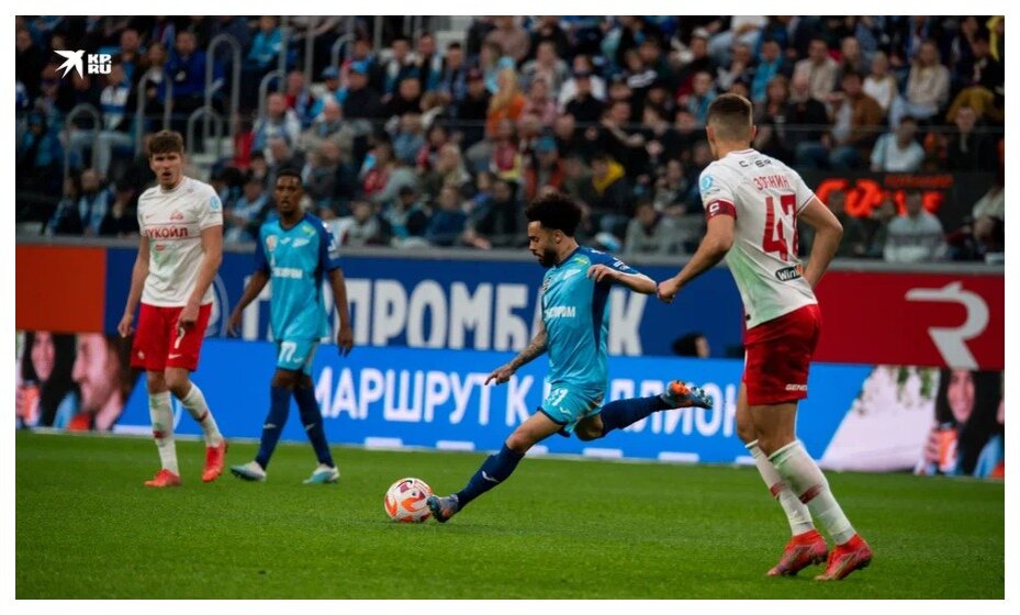    Клаудиньо открыл счет в матче со «Спартаком» после ошибки Александра Селихова. Фото: Юлия Пыхалова, КП