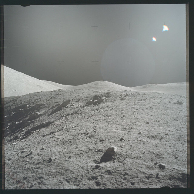 Серия снимков AS17-137-21001 - AS17-137-21025