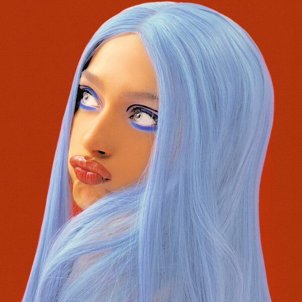     Мэйби Бэйби представила «Shimmy Shimmy Ya!» накануне тура