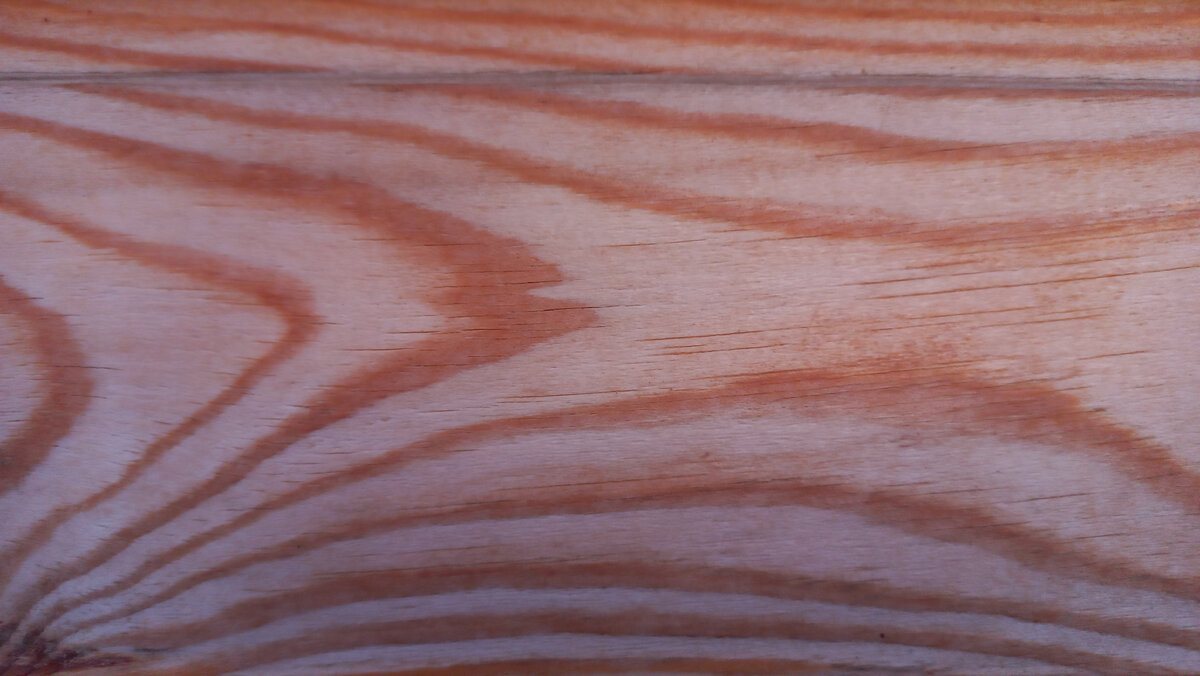 Обработанная сосна