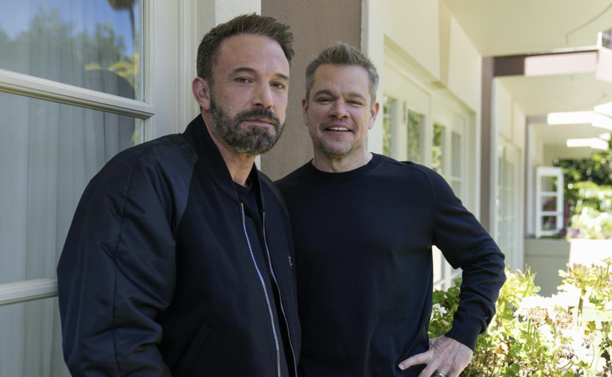 Кажется, их броманс с годами становится только крепче. Бен и Мэтт после съёмок «Air:Большой прыжок». 