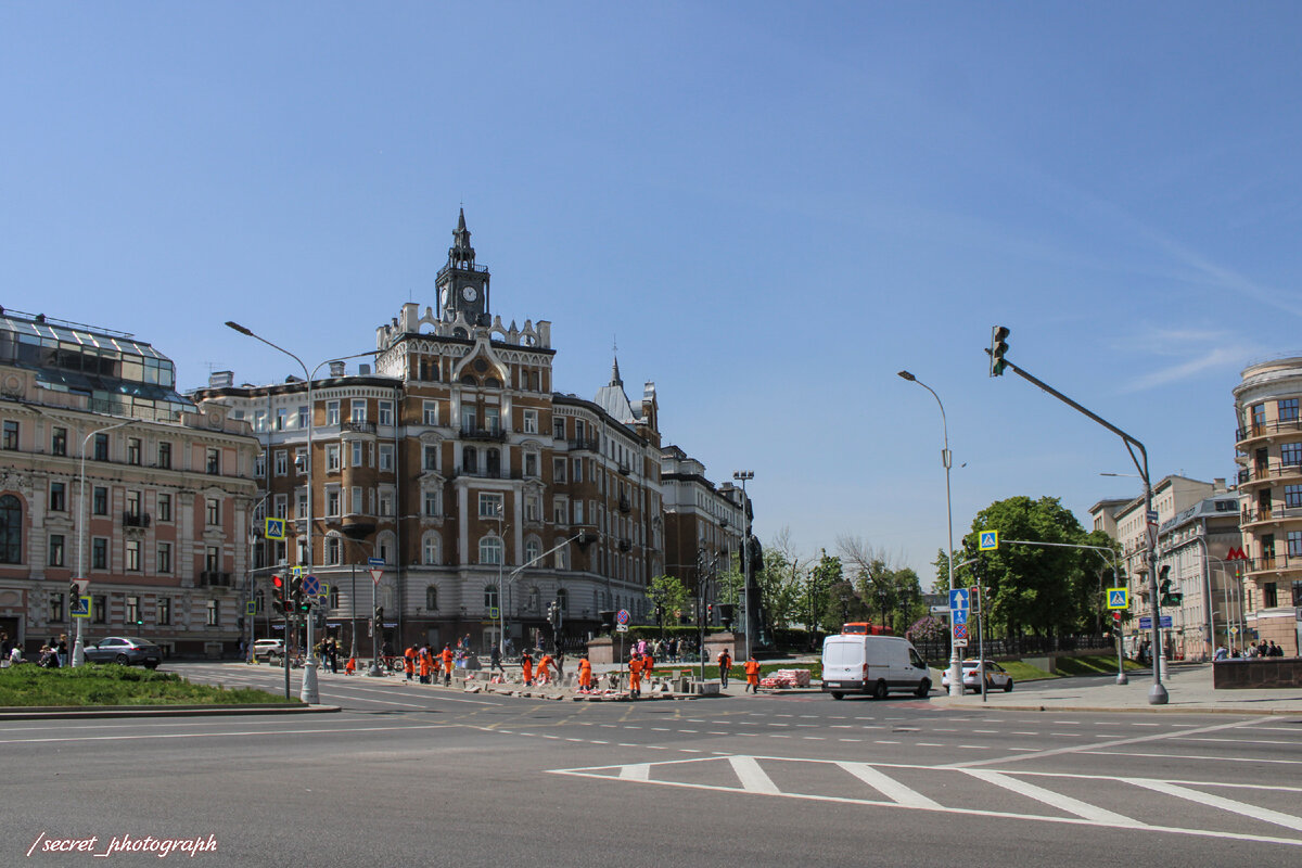 Роскошь, парадоксы и мистика «самого безопасного дома» в Москве | Тайный  фотограф Москвы | Дзен