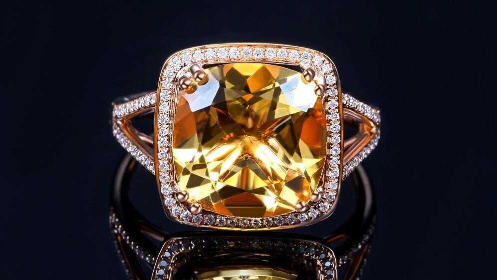 Драгоценный гороскоп на июнь 2023 года. Камень, покровитель для знака Близнецы – Топаз. Видео о камне «Топаз – камень императора» в подборке канала «Самоцветы».  Фото в свободном доступе.