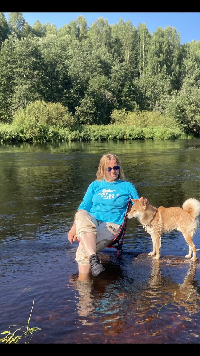 Прохлаждались в реке