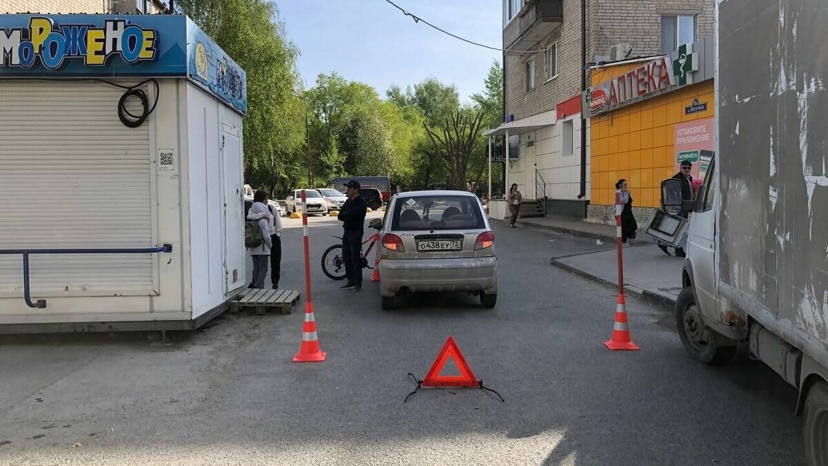 Девятилетний велосипедист попал под колеса автомобиля на улице Ватутина |  nashgorod.ru | Дзен