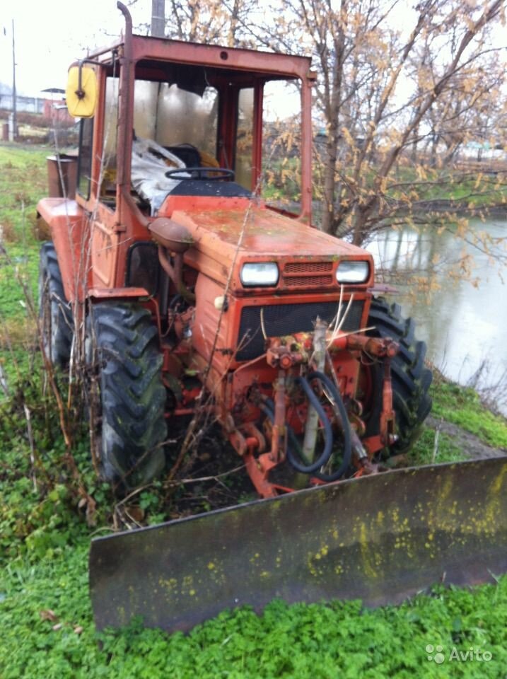Трактор мини кировец к-20-05. Трактор к20 с куном. Кировец к20. Трактор кировец к 20. Кировец к20.