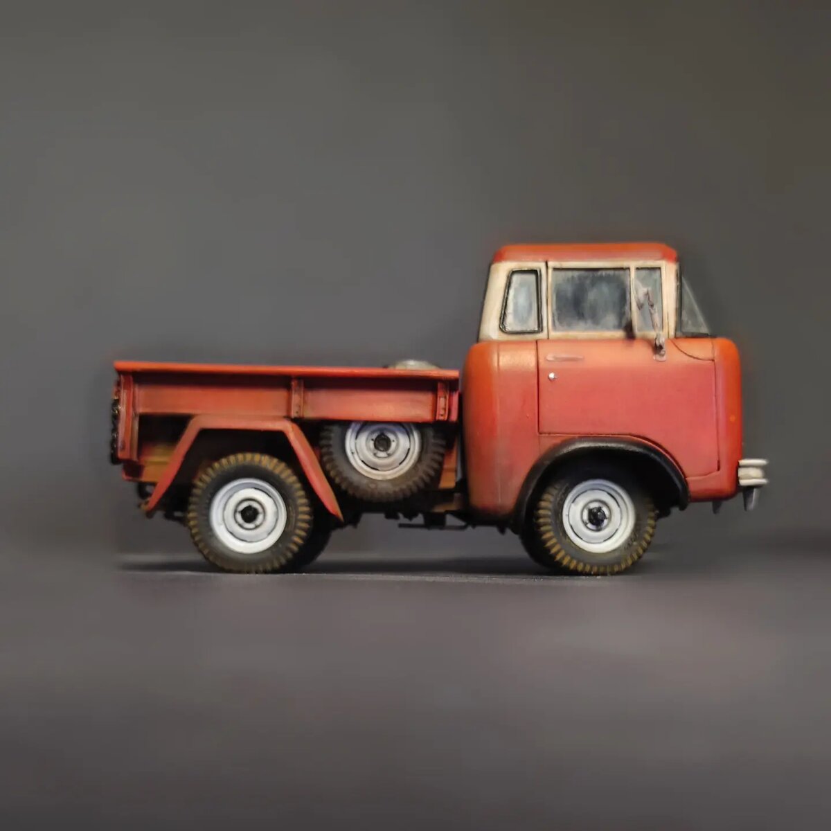 Немного сложило пополам, но уже поздно что либо менять...