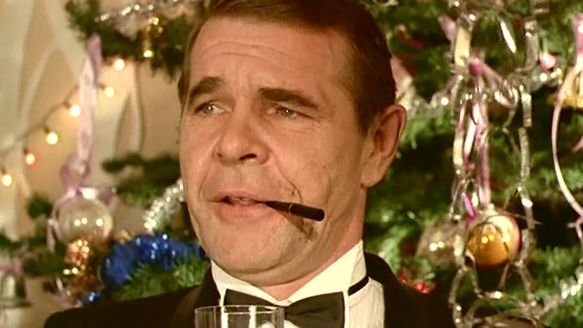 Какой же русский не любит новогодние праздники? И что делать, если Новый год застал вас в самом неподходящем для праздника месте, например, в больнице? Конечно же, праздновать!