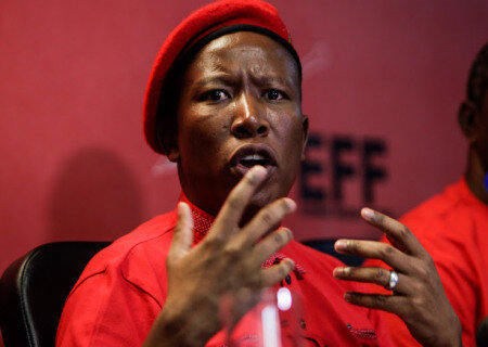    В ЮАР предлагают снабжать оружием Россию