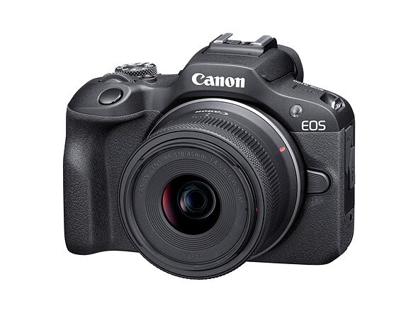 Canon EOS R100  с объективом RF18-45мм