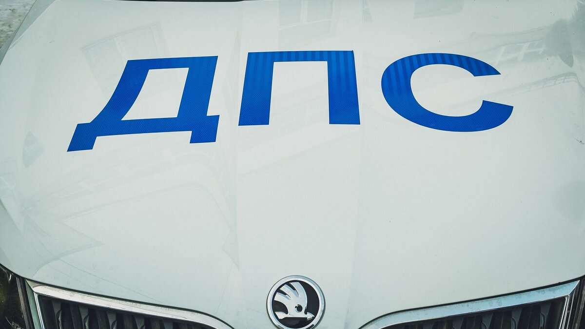     При осмотре автомобиля у водителя обнаружили наркотические вещества во Владивостоке. Полицейские выяснили, что он собирался сбыть «товар».