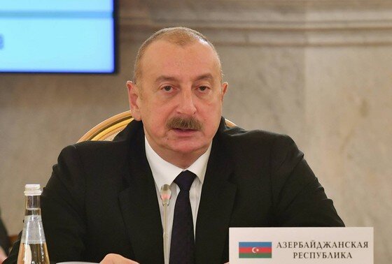    Ильхам Алиев принимает участие в Москве в заседании Высшего Евразийского экономического совета в расширенном составе