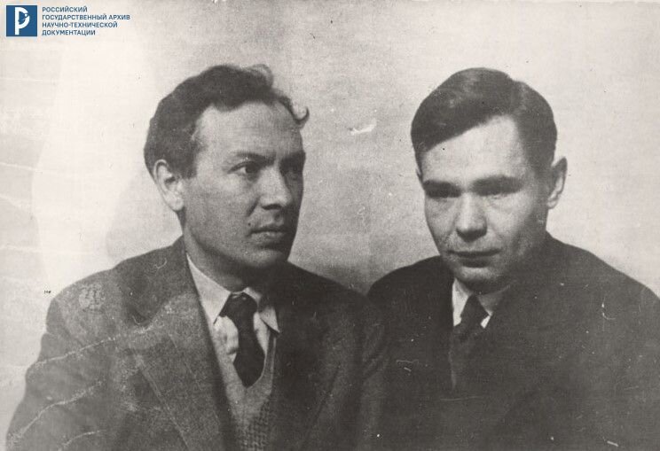 И.Т. Клейменов (слева) и его друг С. Горбунов, 1930 г. РГАНТД. Ф. 175. Оп.1. Д. 24. Л. 1. 