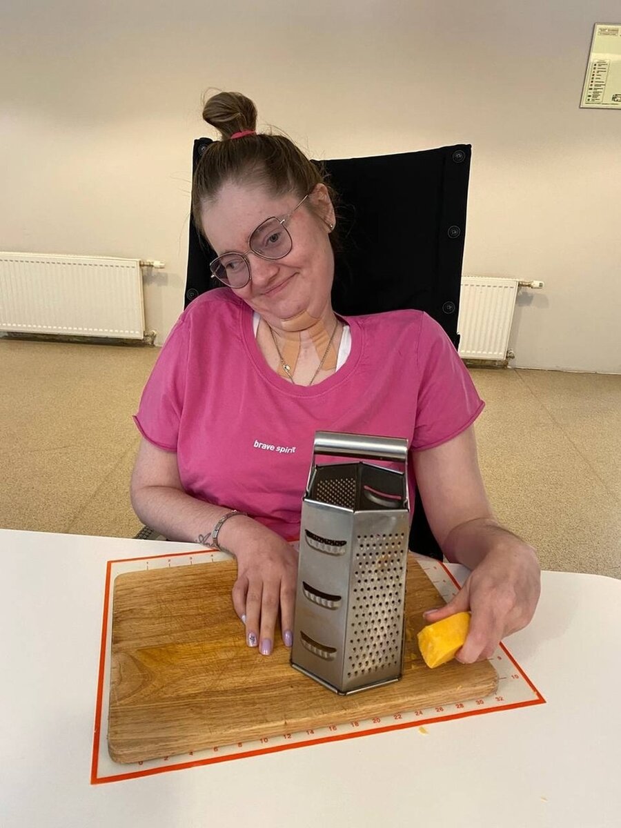     В центре реабилитации Настя училась готовить. Фото: предоставлено Анастасией Ширяевой.