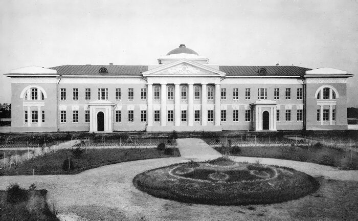Фабричная больница в с. Бонячки. Фото 1912 г.
