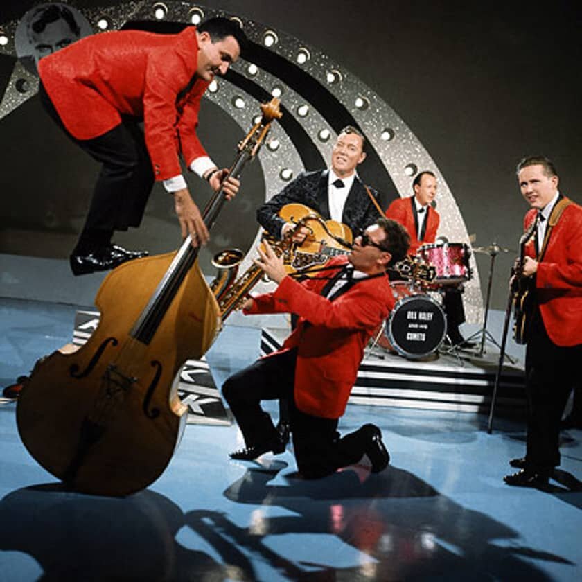 Bill Haley & His Comets — американская рок-н-ролльная группа, существовавшая с 1952-го до смерти Билла Хейли в 1981 году. Источник: https://ugra.ru