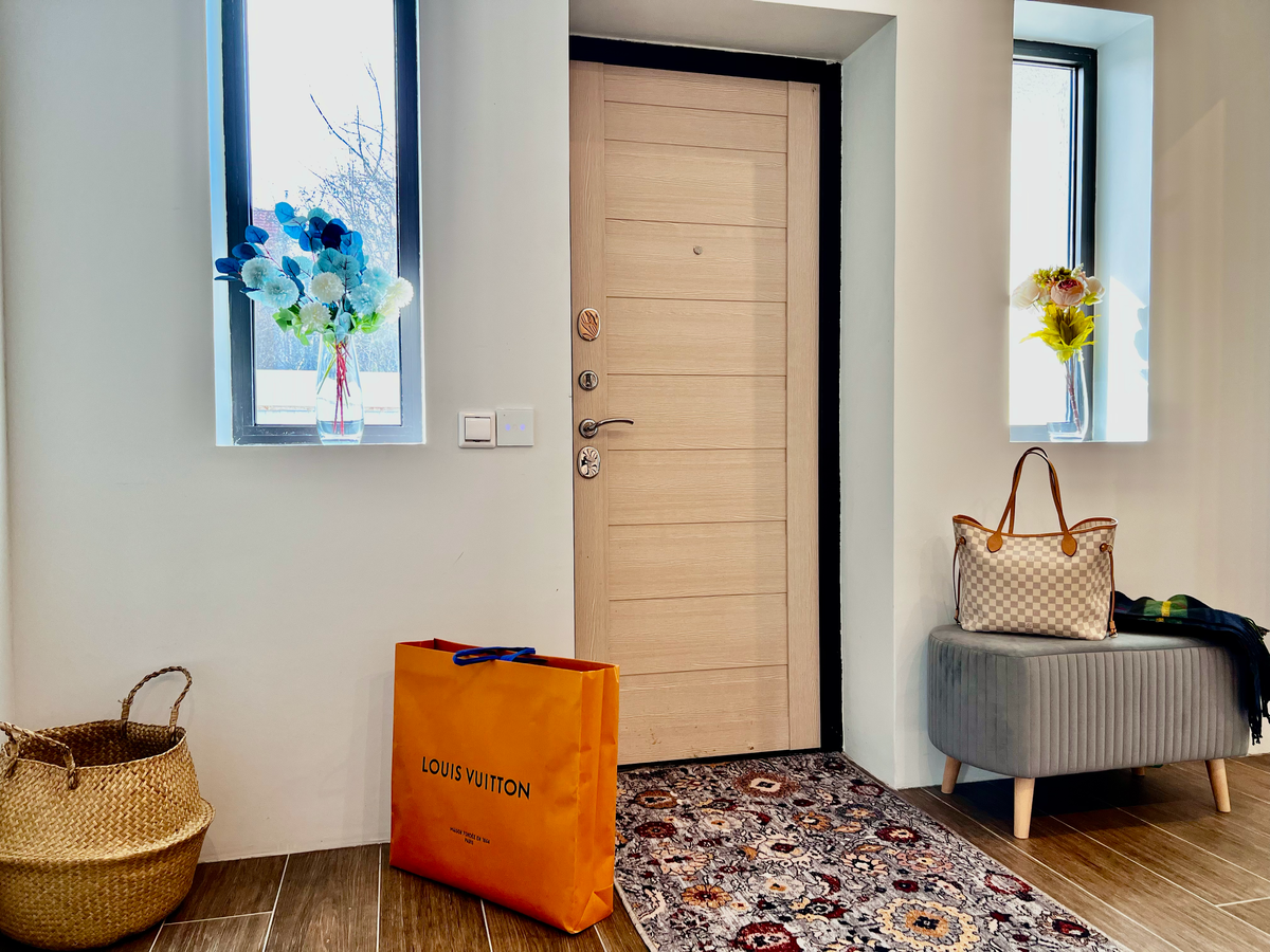 КАРУСЕЛЬ листайте ВЛЕВО---->