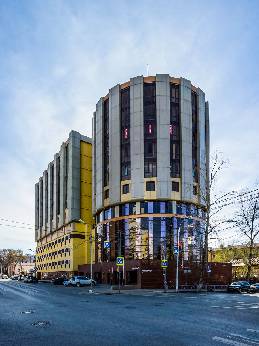 ​Водников, 60​ / Пионерская, 7 - БЦ "Глобус"