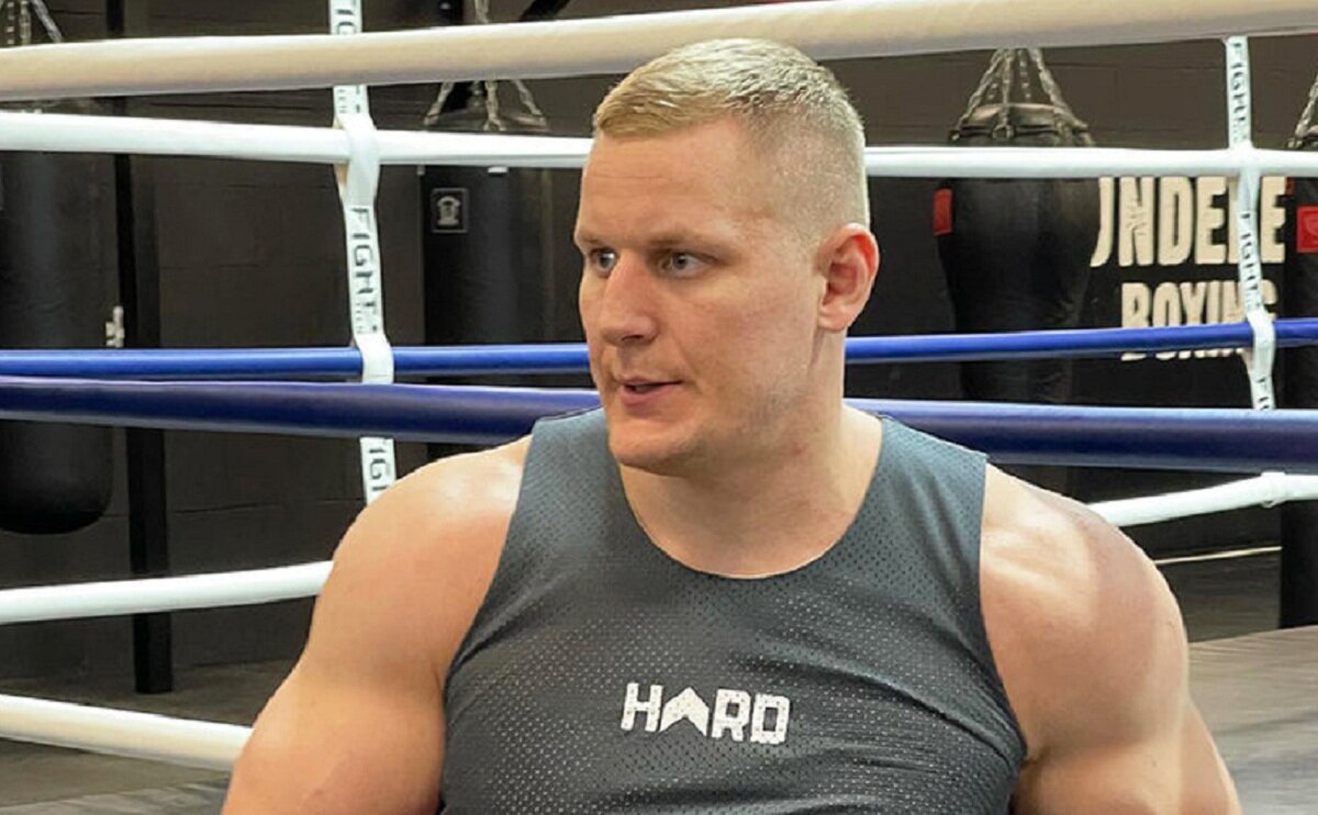 Сергей Павлович боец. Боец ММА Сергей Павлович. Александр Волков и Сергей Павлович. Сергей Павлович боец фото