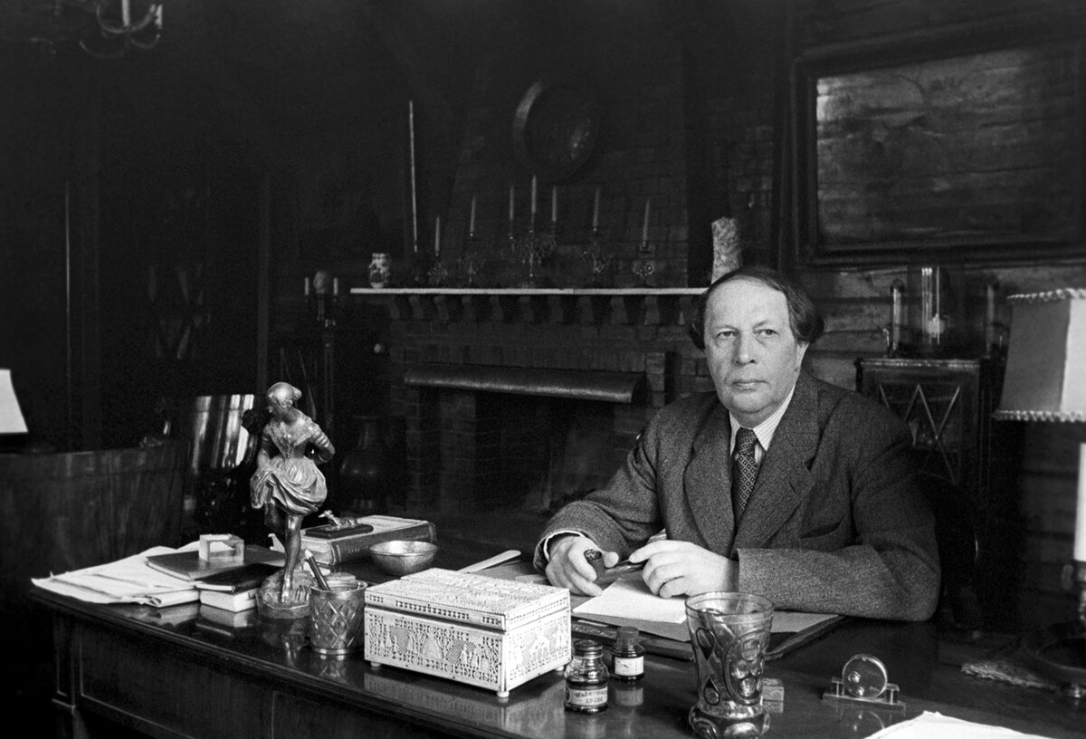 Алексей Николаевич Толстой / Общедоступное фото