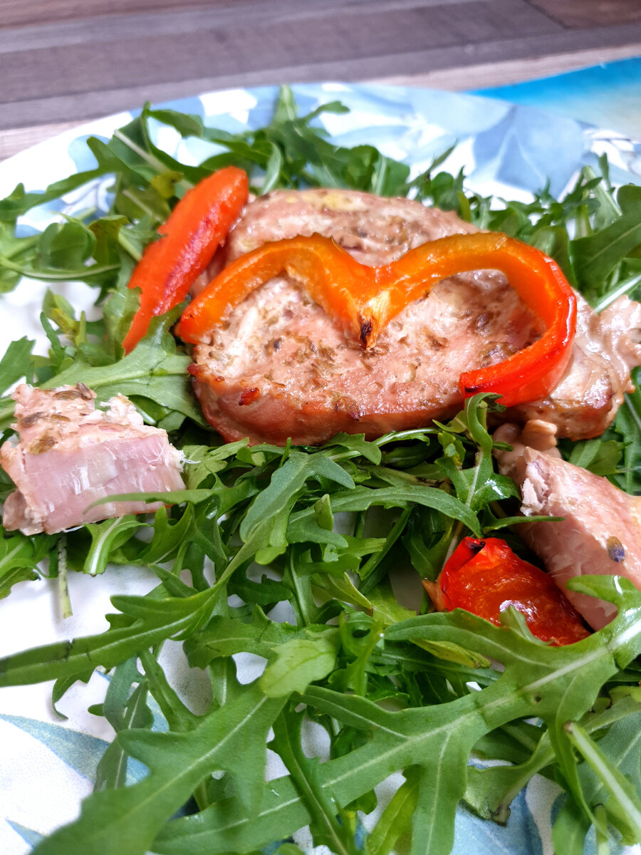 Мне захотелось продолжить подборку "блюд из тунца" вот таким супер простым, но очень вкусным блюдом - запеченым филе тунца🧡