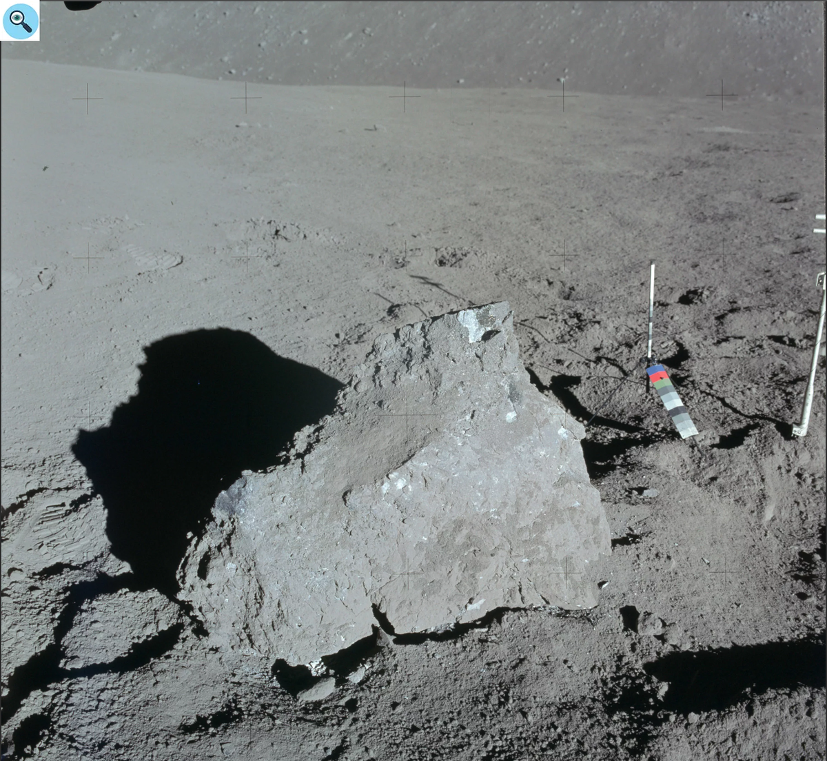 Фото поверхности якобы Луны