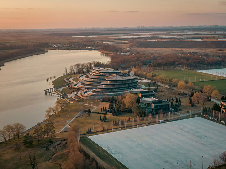 Листайте вправо, чтобы увидеть больше изображений