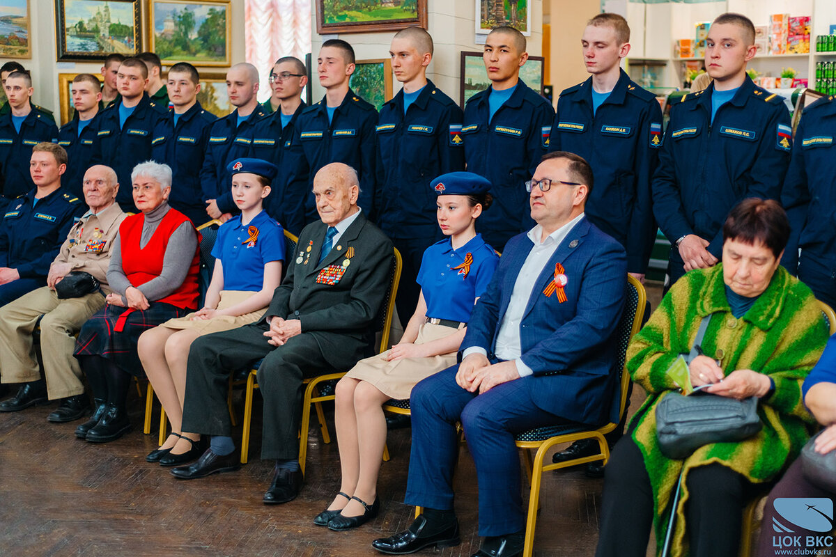 В Центральном офицерском клубе ВКС открылась персональная выставка фотографа Ольги Шацкой «Лица Победы»