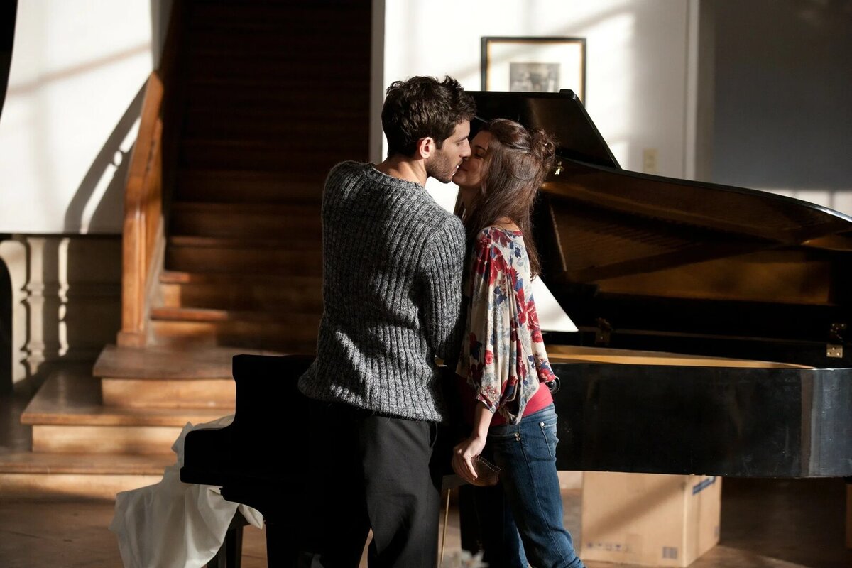 La cara oculta 2011 фильм. Бункер фильм 2011 клара лаго. Бункер 2011. Фильм бункер 2011 мартина гарсия. Бункер 2011.