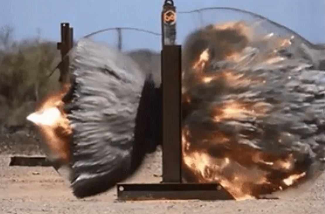 Термобарический 100мм снаряд. Кумулятивный эффект взрыва. Кумулятивная струя выстрела РПГ 7. Осколочно-ФУГАСНЫЙ снаряд взрыв.