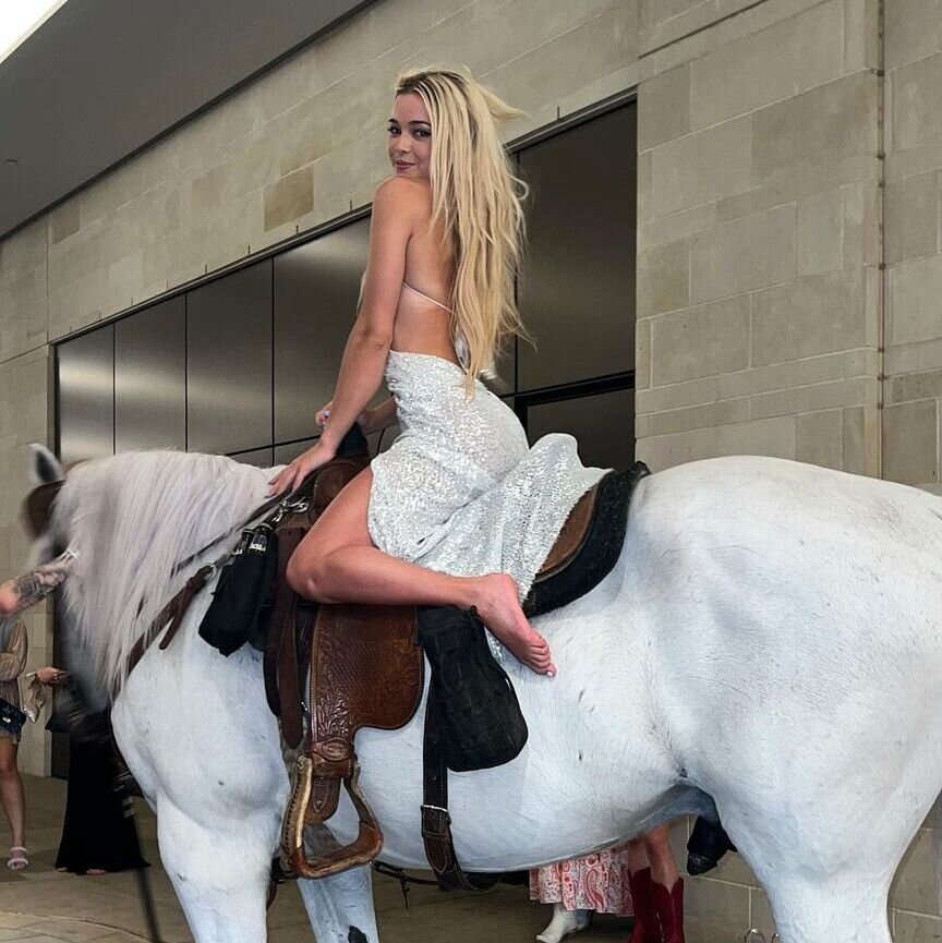 Соцсети Оливии Данн