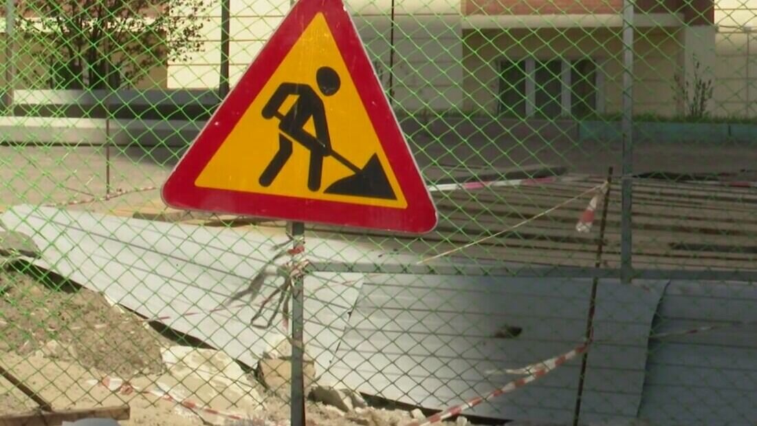     Жители улиц Дачная и 2-я Огородная в Красноярске рассказали журналистам об отсутствии работ по укреплению опасного склона.