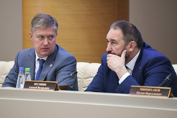   Алексей Песошин: «Я попрошу министерство строительства, руководителей теплоснабжающих компаний и глав муниципалитетов усилить контроль за качеством подготовки к отопительному периоду» Фото: rais.tatarstan.ru