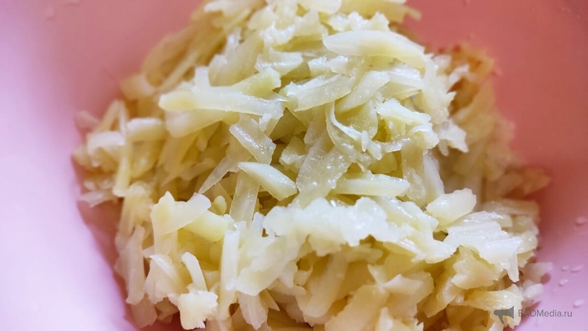 перец под шубой. мясо под шубой в духовке. запеканка из курицы и цукини. сочная курочка под сырной «шубкой». сочная курочка под сырной «шубкой».